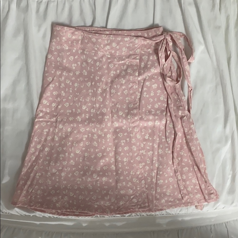 brandy melville genevieve skirt